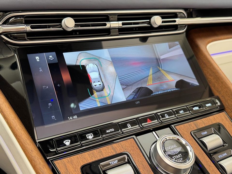 2025 Aston Martin DB12