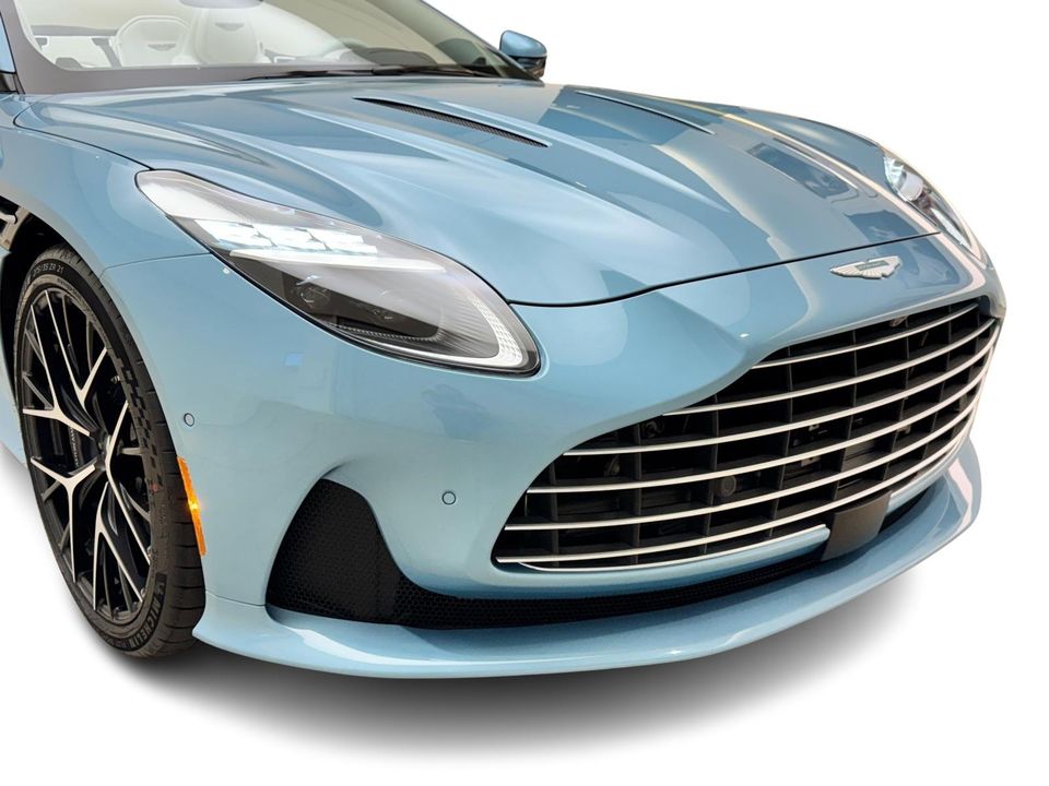2025 Aston Martin DB12