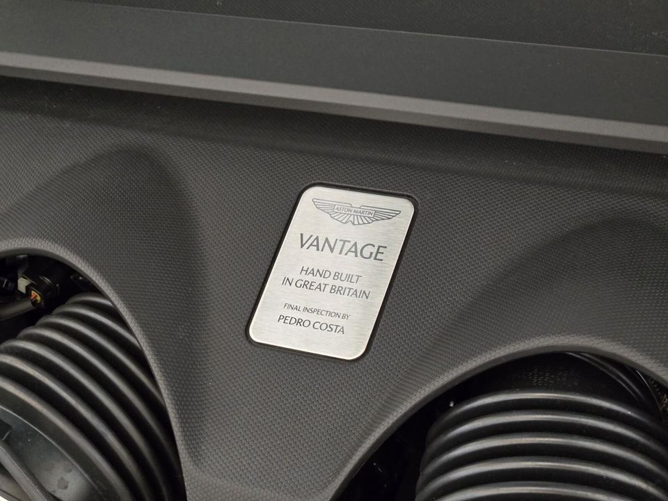 2025 Aston Martin Vantage