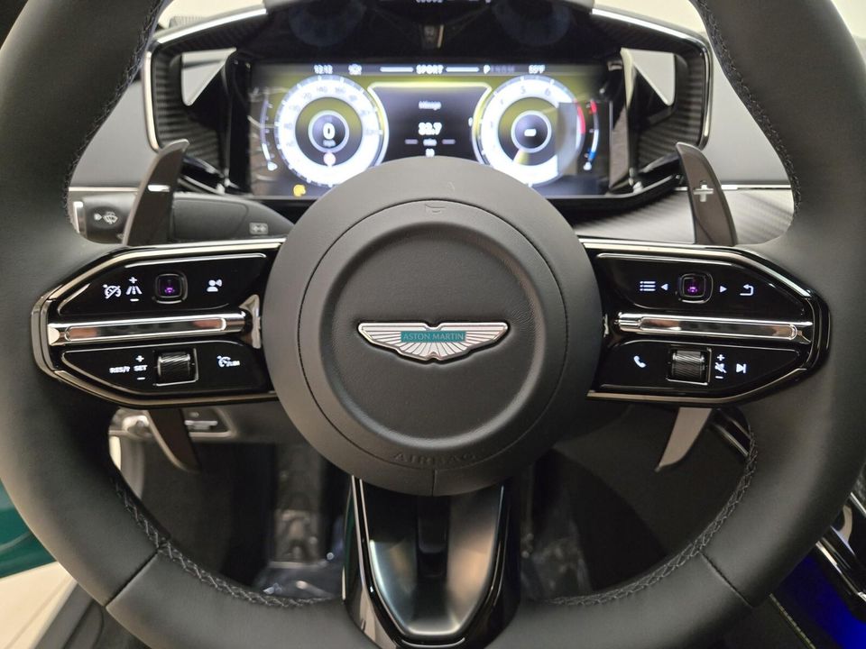 2025 Aston Martin Vantage