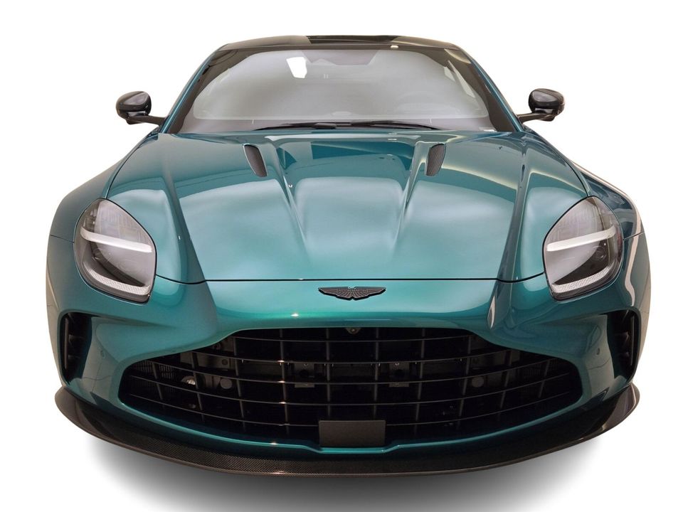 2025 Aston Martin Vantage