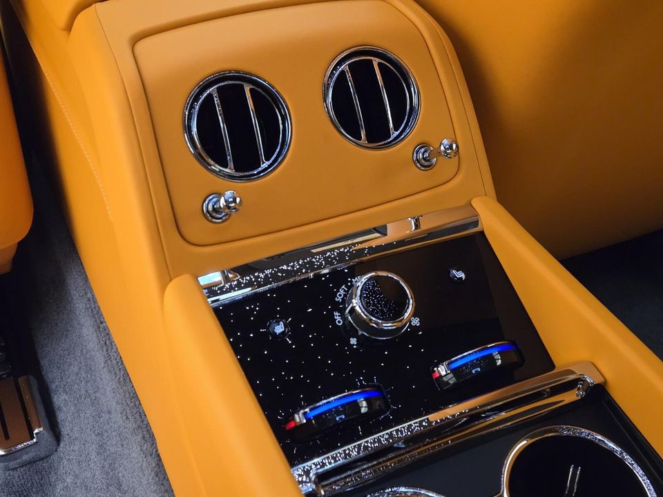 2025 Rolls-Royce Spectre