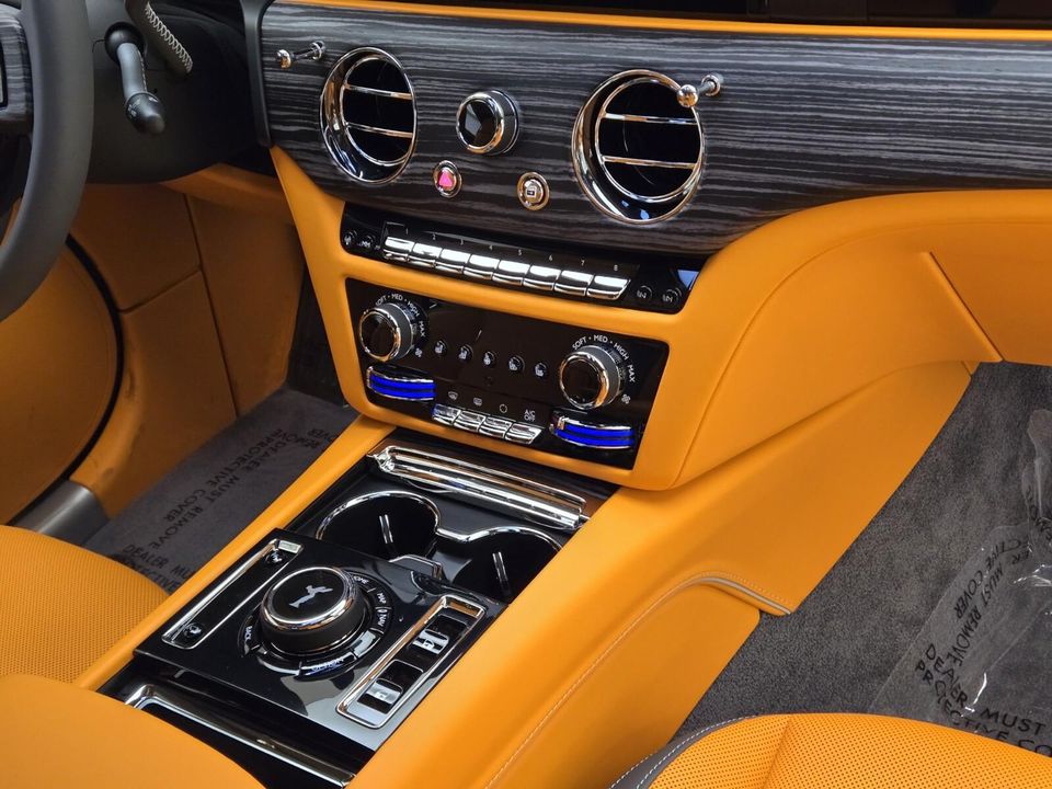 2025 Rolls-Royce Spectre