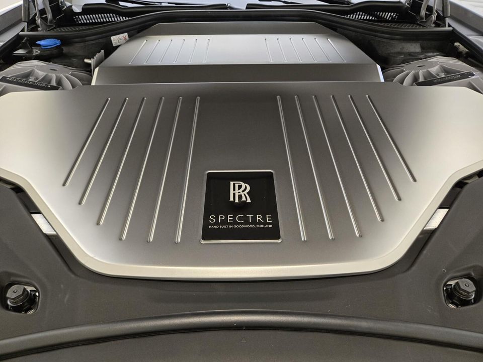 2025 Rolls-Royce Spectre