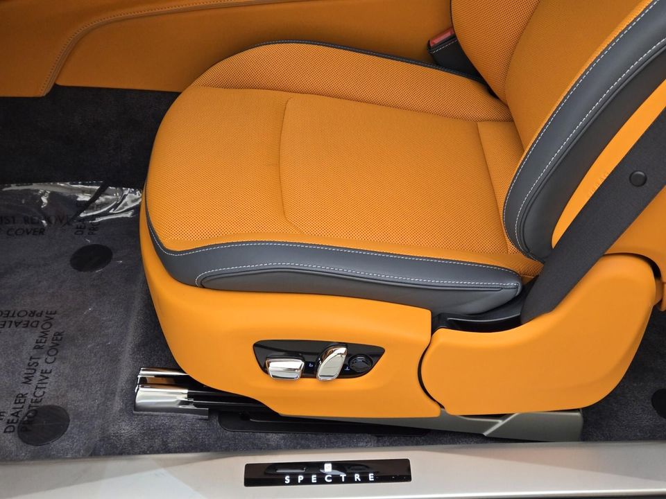 2025 Rolls-Royce Spectre