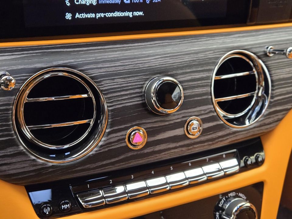 2025 Rolls-Royce Spectre