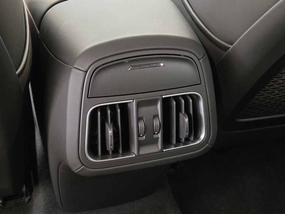 2024 Maserati Levante