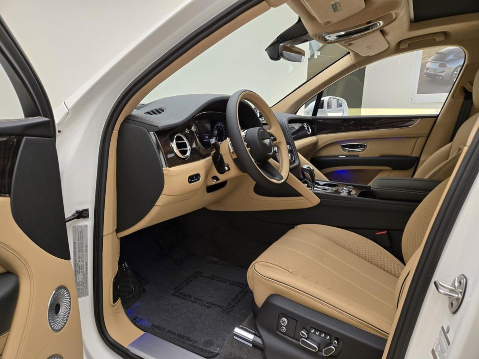 2025 Bentley Bentayga