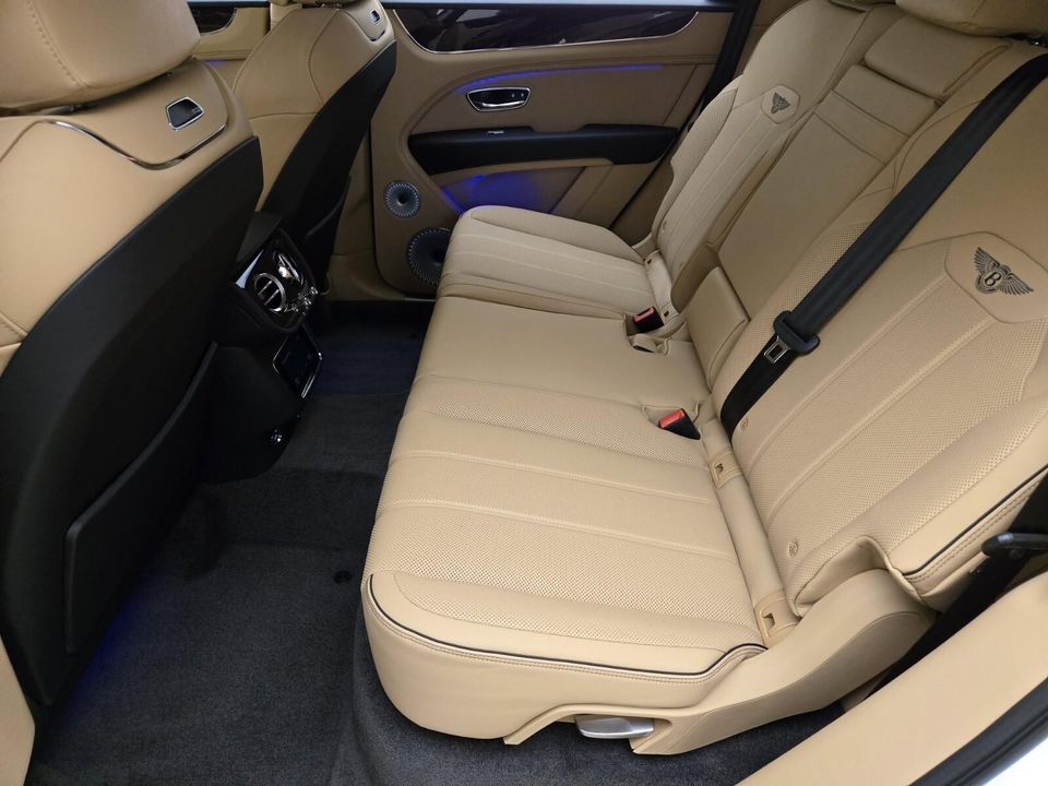 2025 Bentley Bentayga