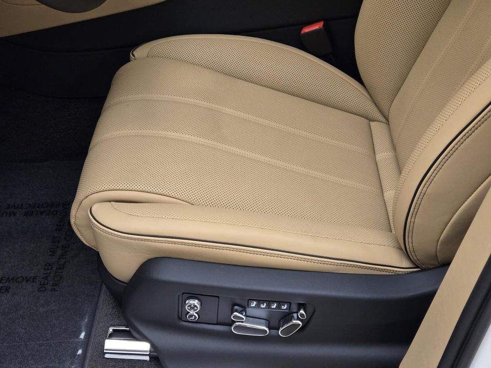 2025 Bentley Bentayga