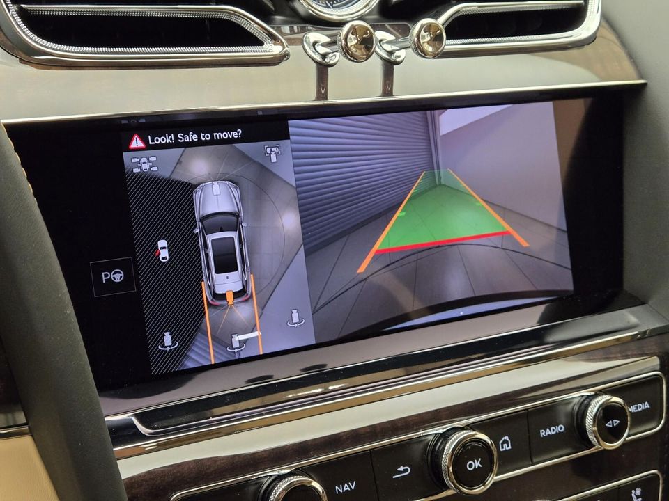 2025 Bentley Bentayga