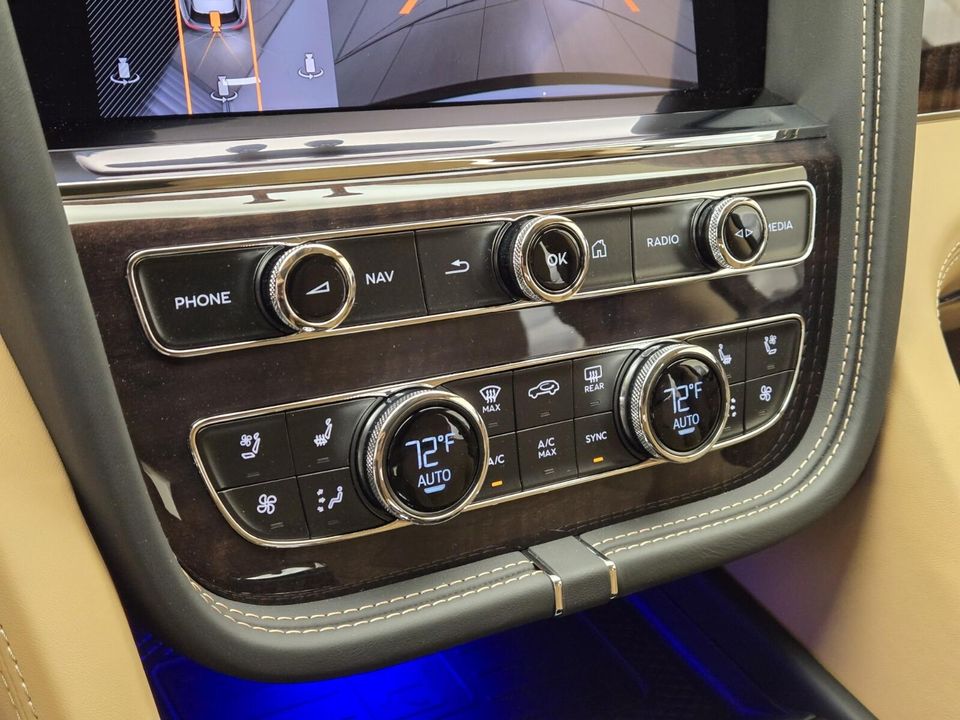 2025 Bentley Bentayga