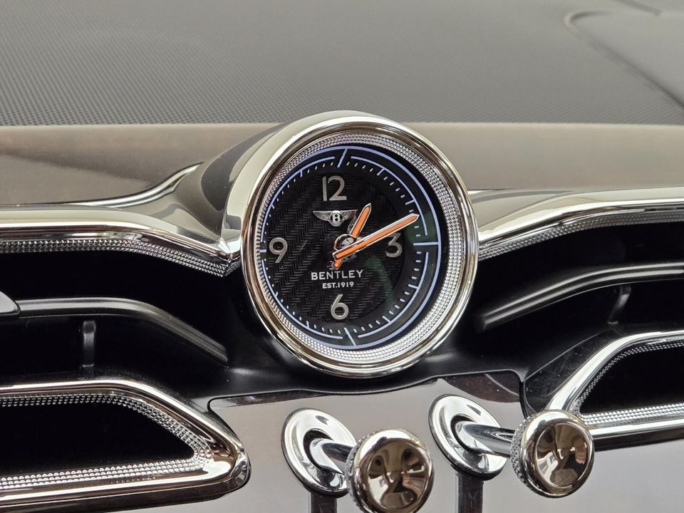 2025 Bentley Bentayga