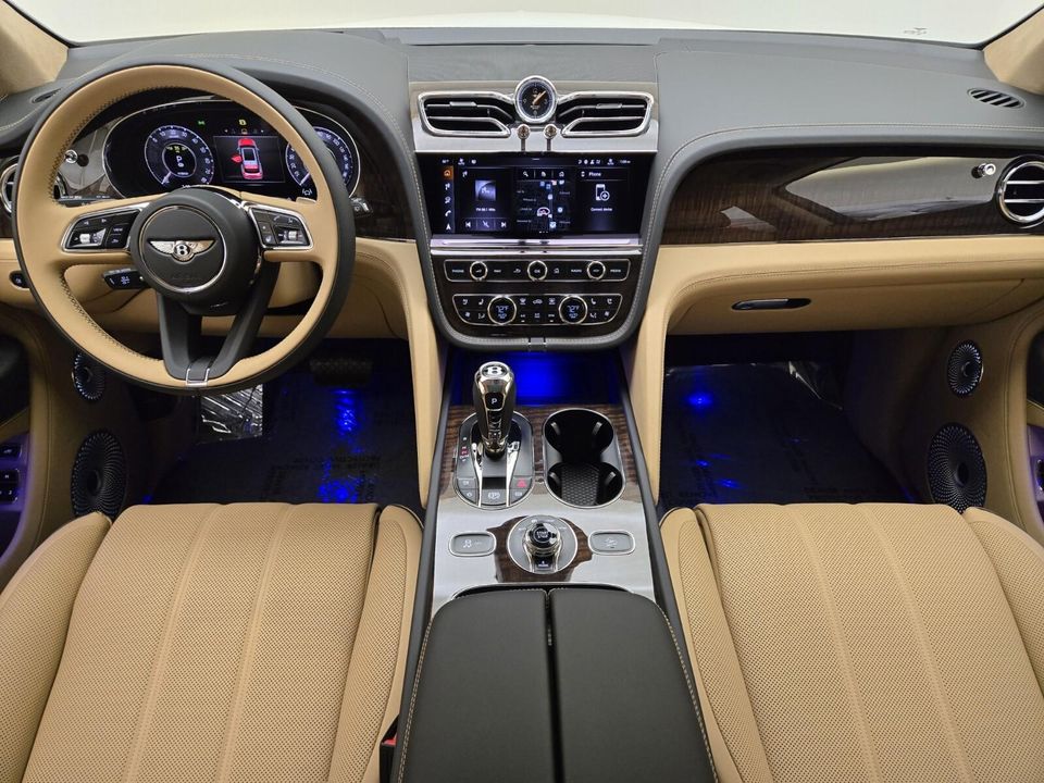 2025 Bentley Bentayga