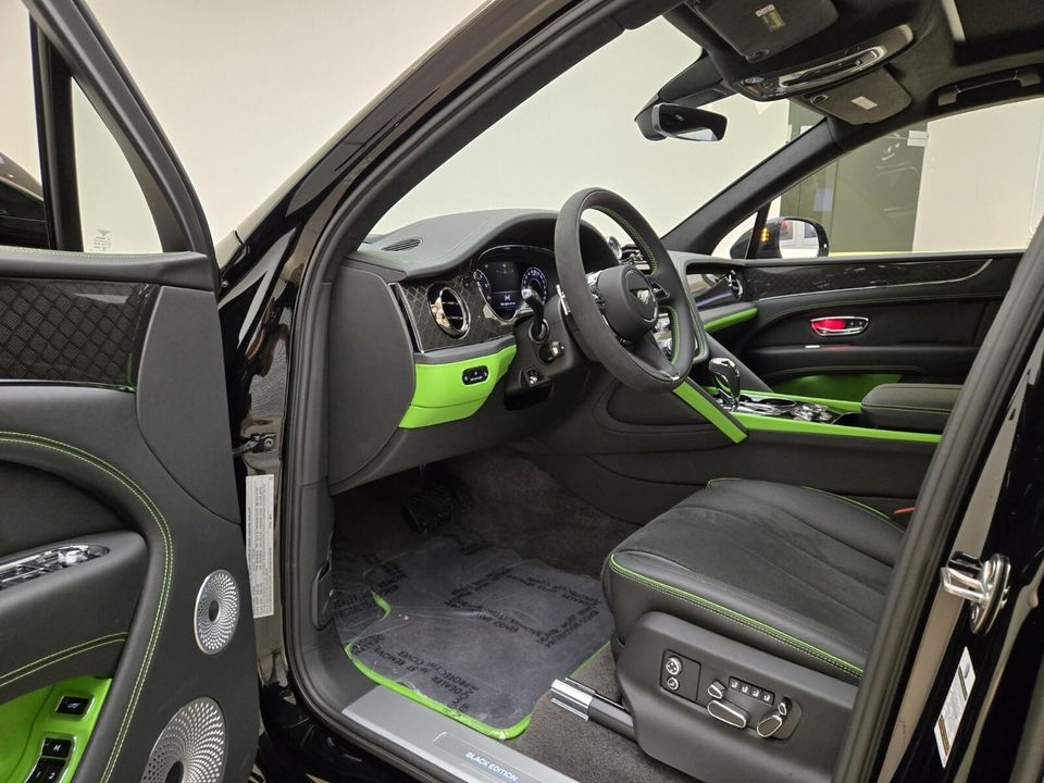 2025 Bentley Bentayga