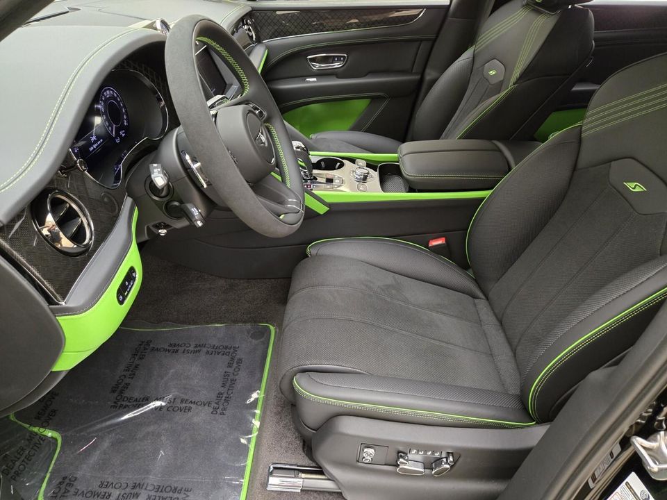 2025 Bentley Bentayga