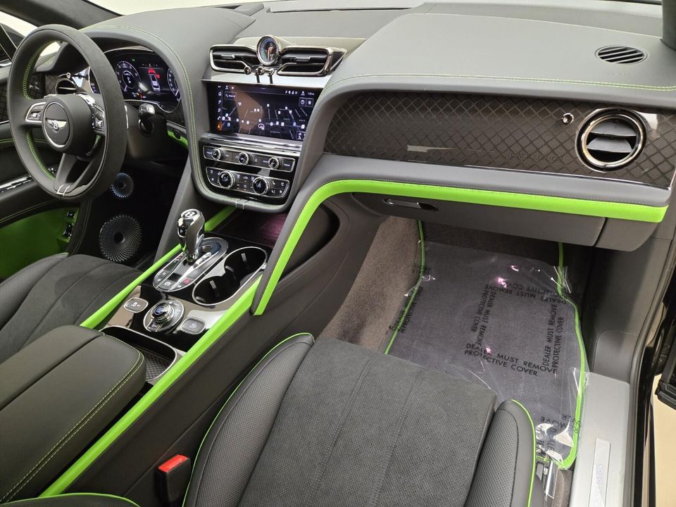 2025 Bentley Bentayga