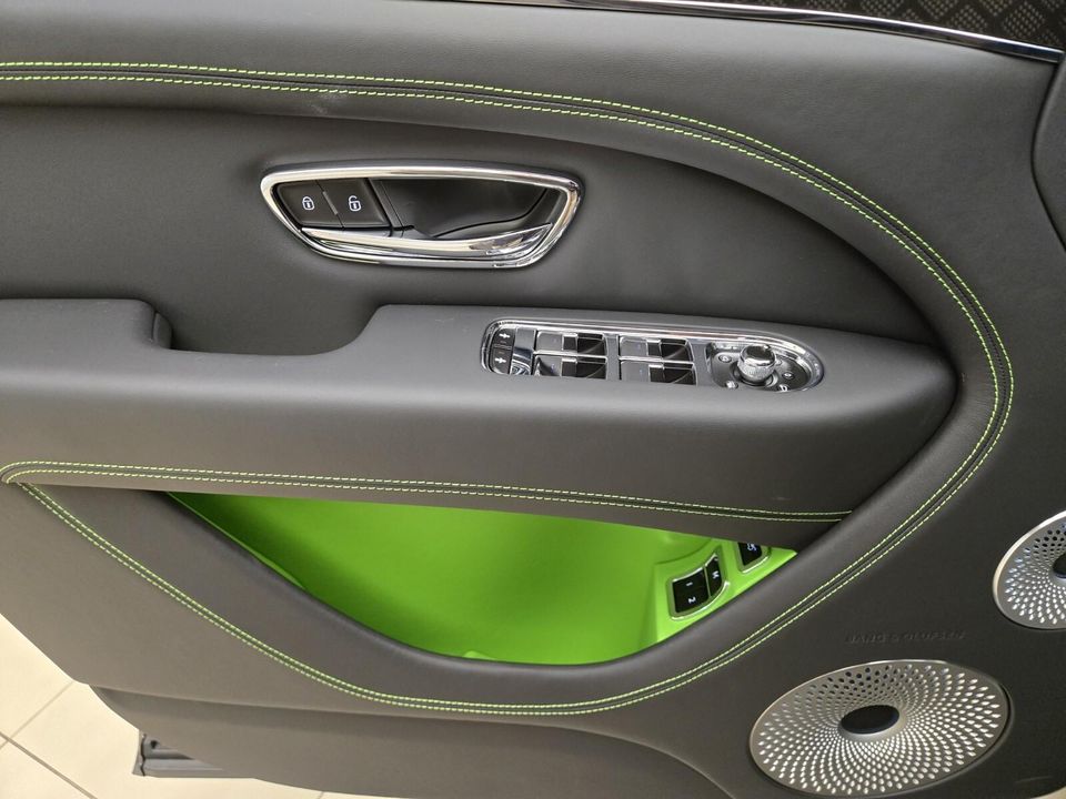 2025 Bentley Bentayga