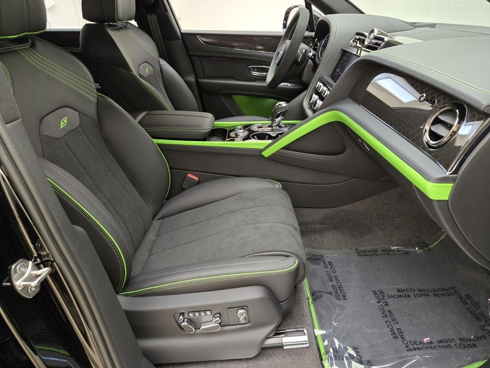 2025 Bentley Bentayga