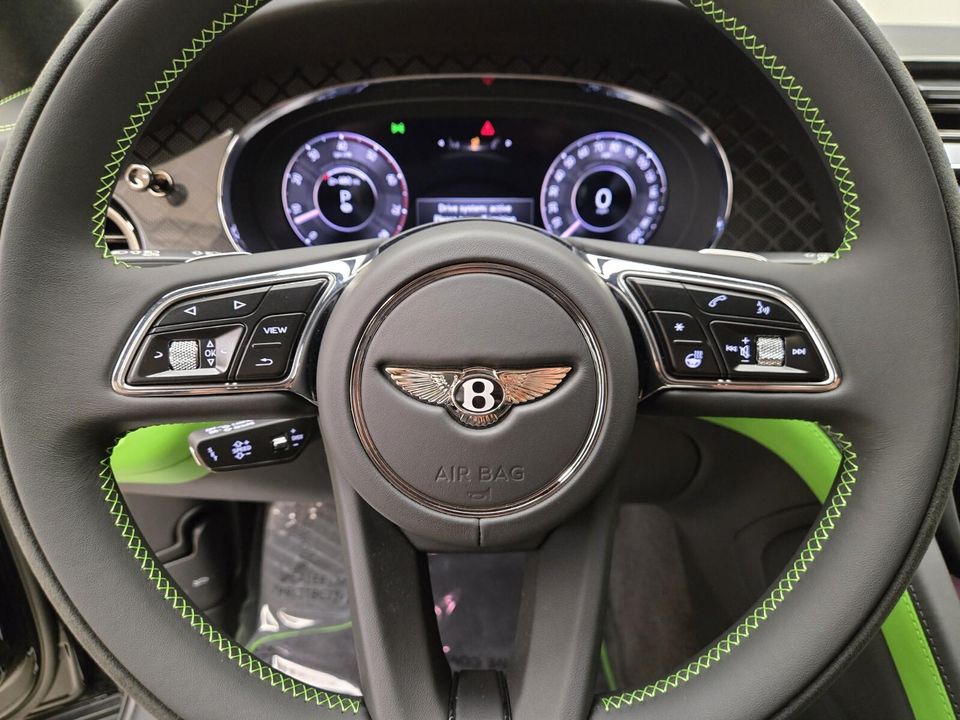 2025 Bentley Bentayga