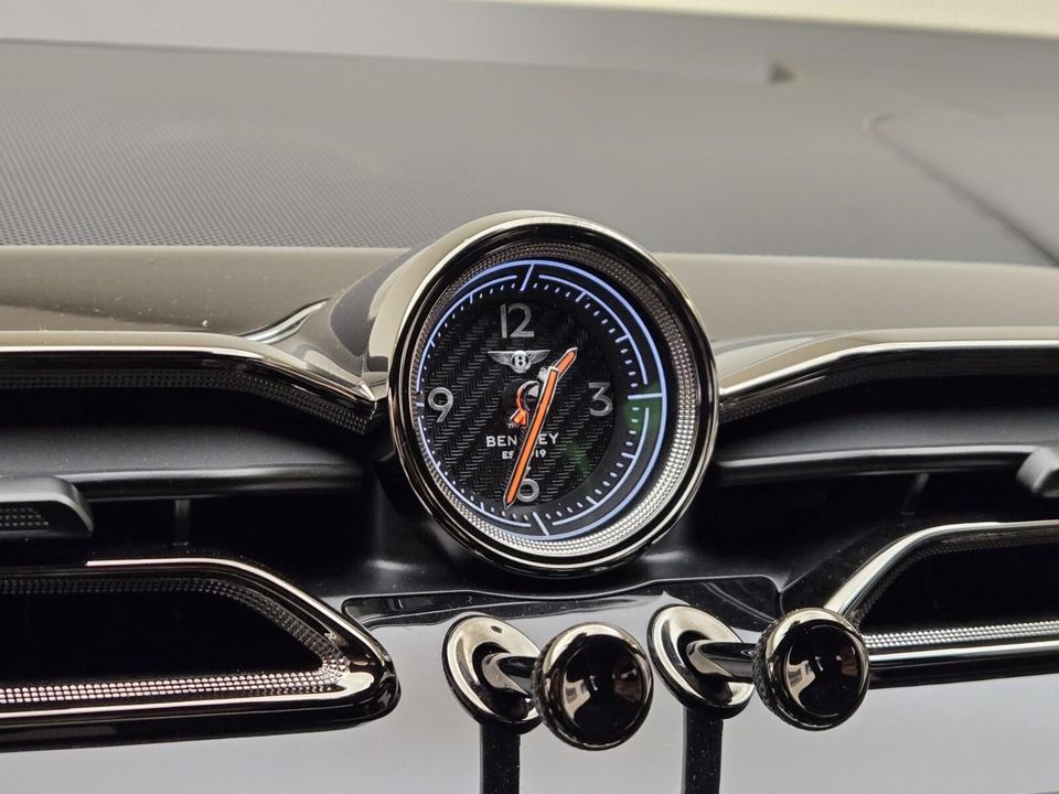 2025 Bentley Bentayga