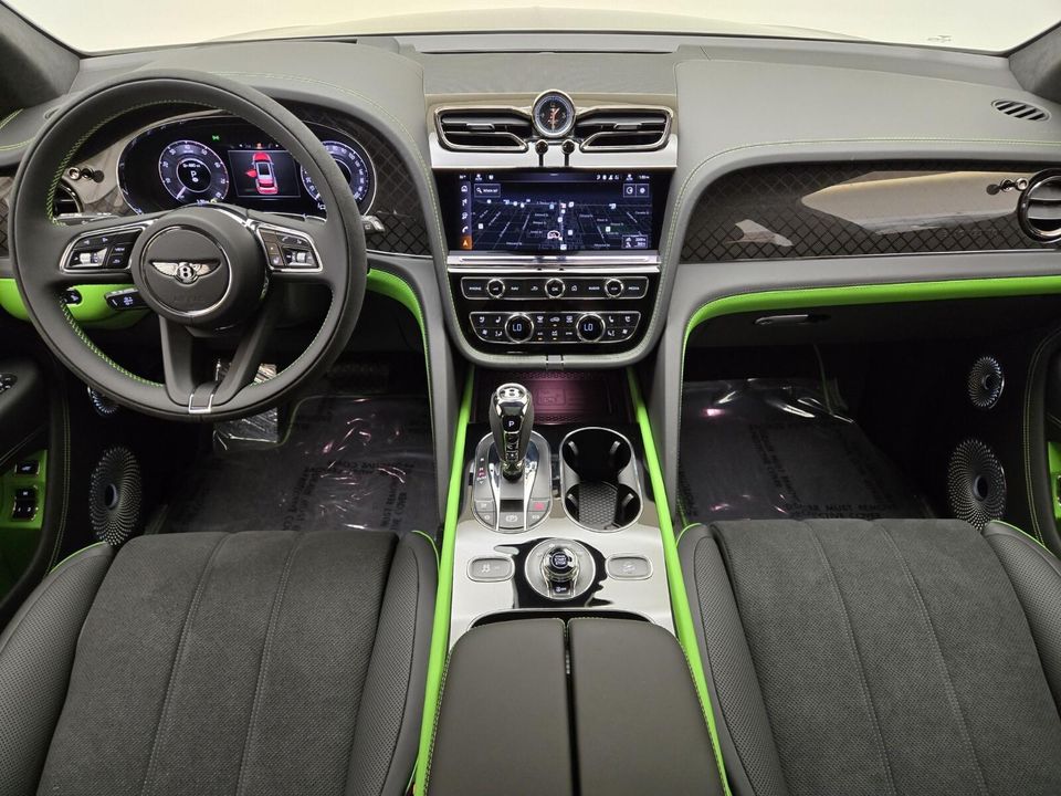 2025 Bentley Bentayga