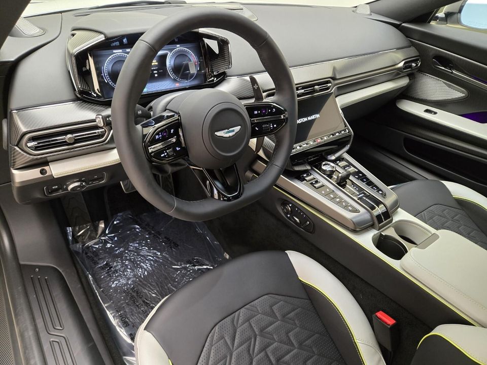 2025 Aston Martin Vanquish