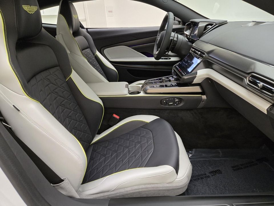 2025 Aston Martin Vanquish