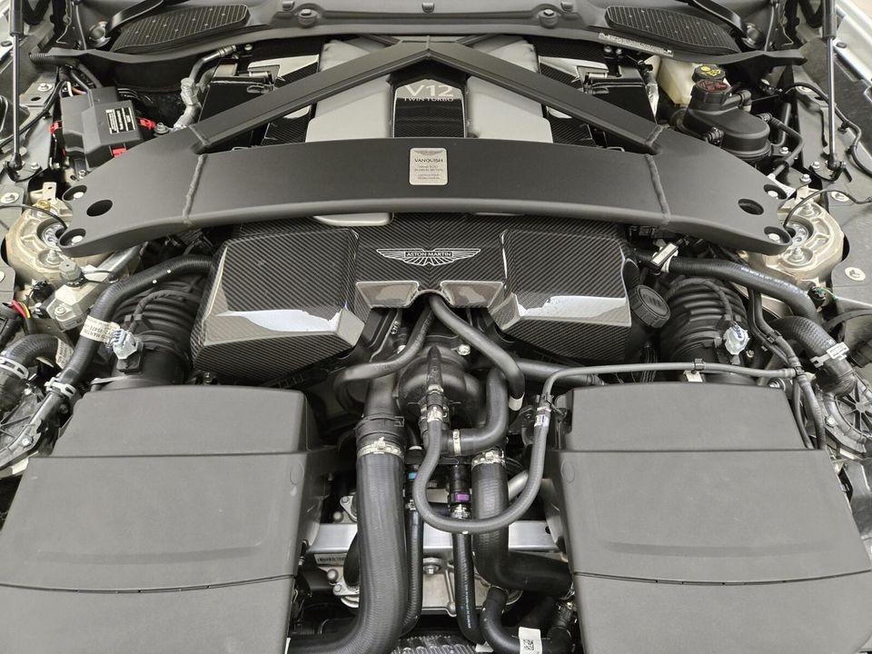 2025 Aston Martin Vanquish