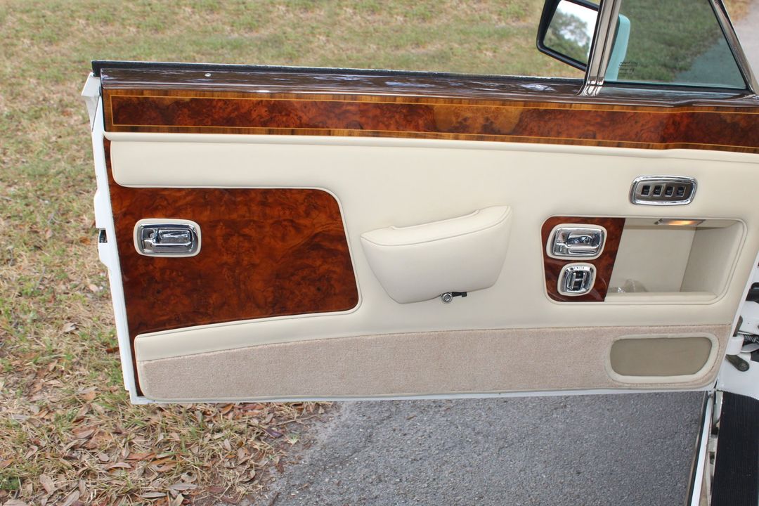 1993 Rolls-Royce Corniche IV