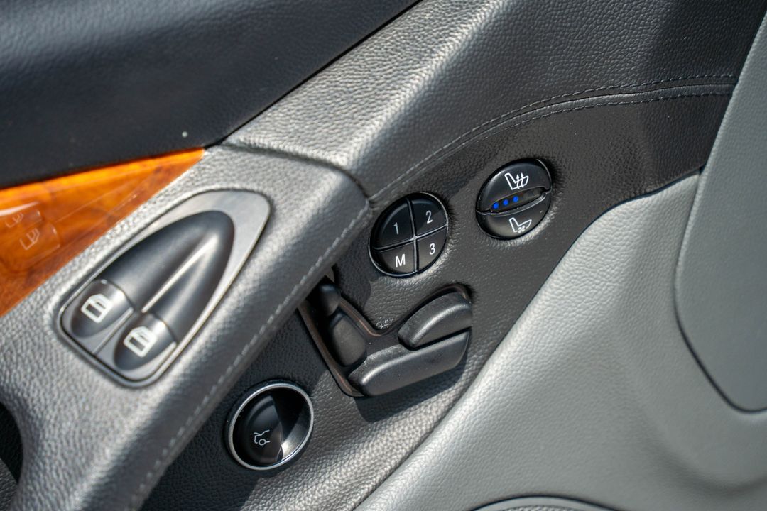 2003 Mercedes-Benz SL-Class