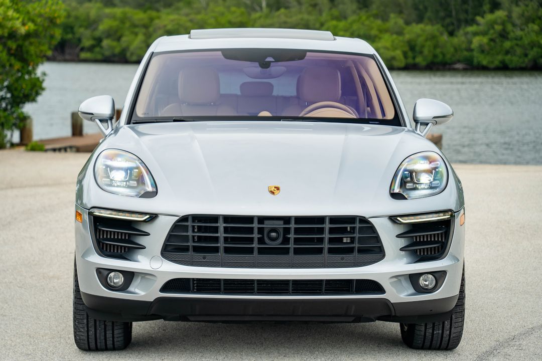 2017 Porsche Macan