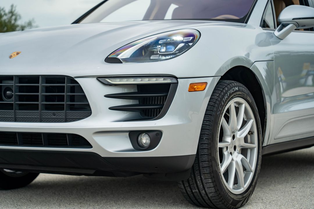 2017 Porsche Macan