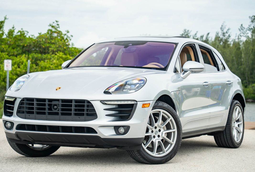 2017 Porsche Macan