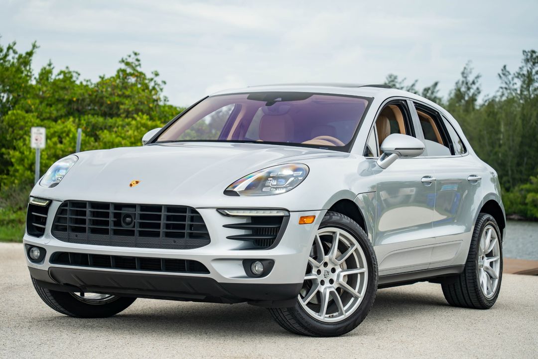 2017 Porsche Macan