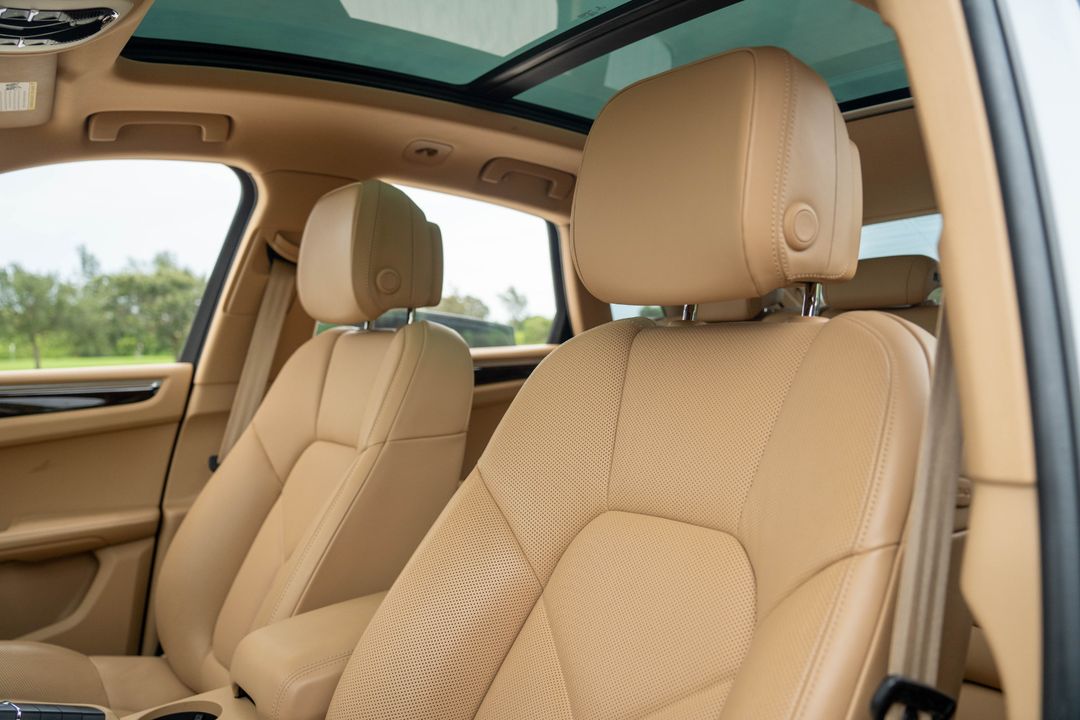 2017 Porsche Macan
