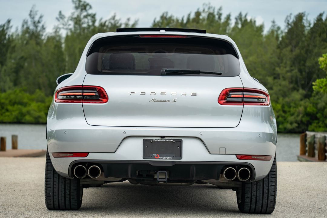 2017 Porsche Macan