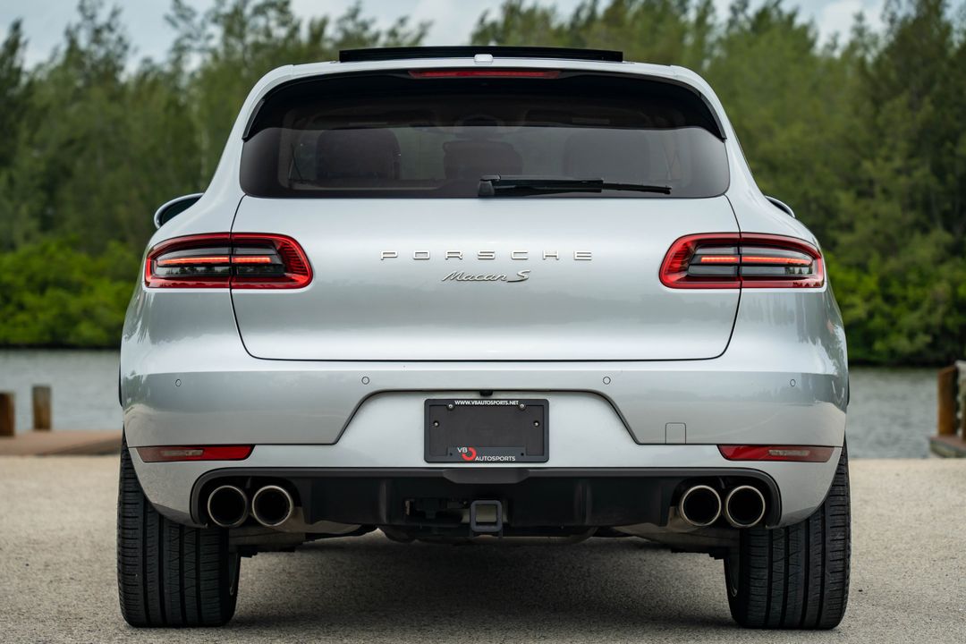 2017 Porsche Macan