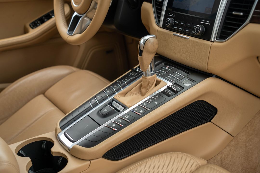 2017 Porsche Macan