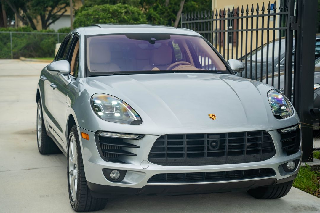 2017 Porsche Macan