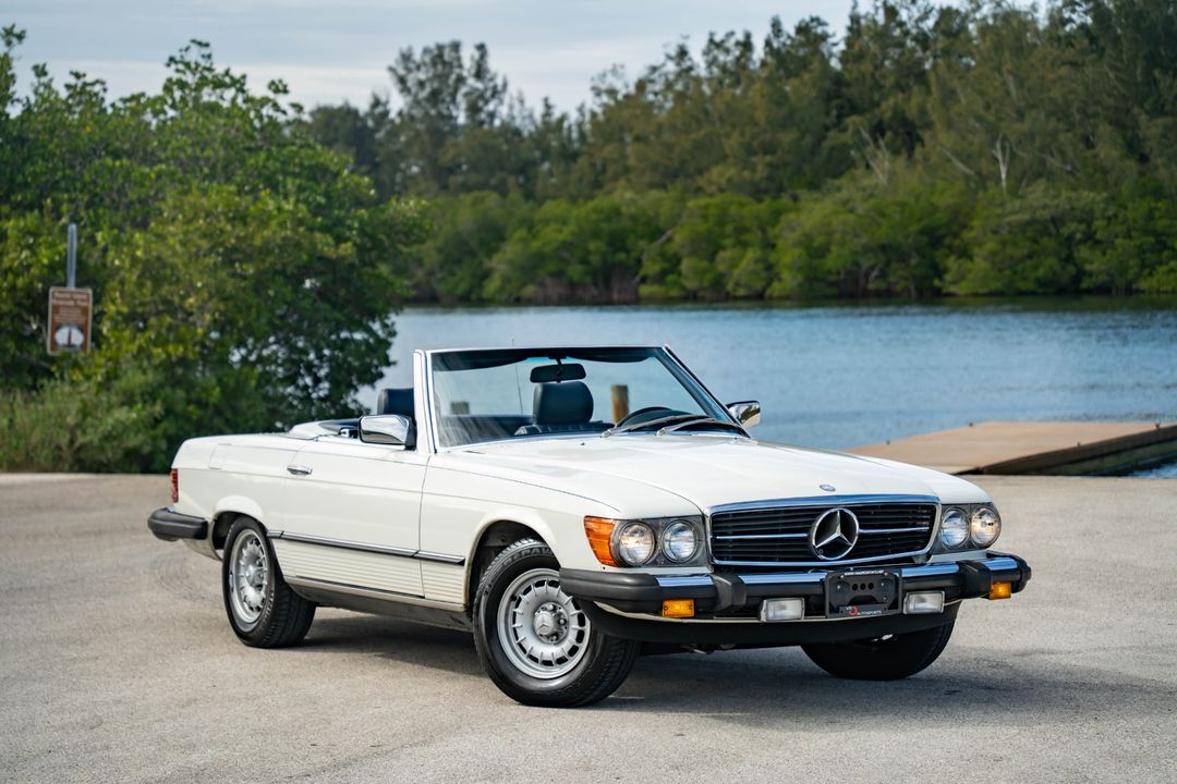 1984 Mercedes-Benz 380-Class