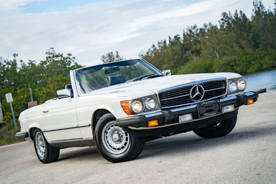 1984 Mercedes-Benz 380-Class