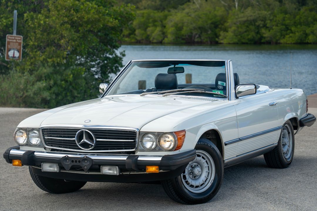 1984 Mercedes-Benz 380-Class