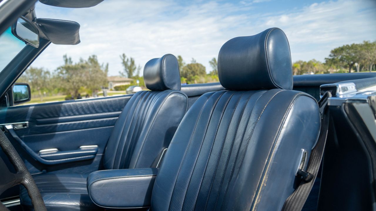 1984 Mercedes-Benz 380-Class