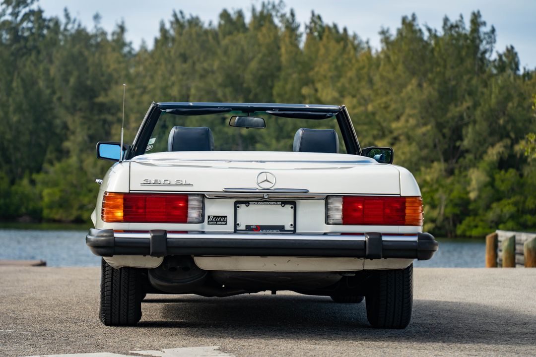 1984 Mercedes-Benz 380-Class