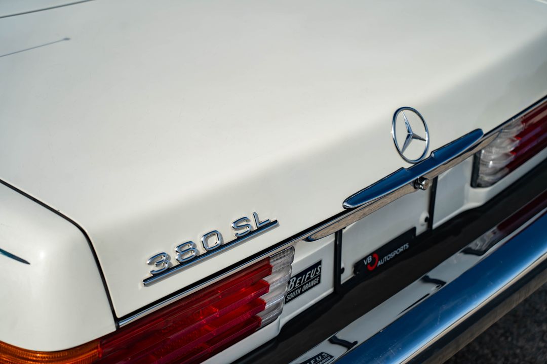 1984 Mercedes-Benz 380-Class