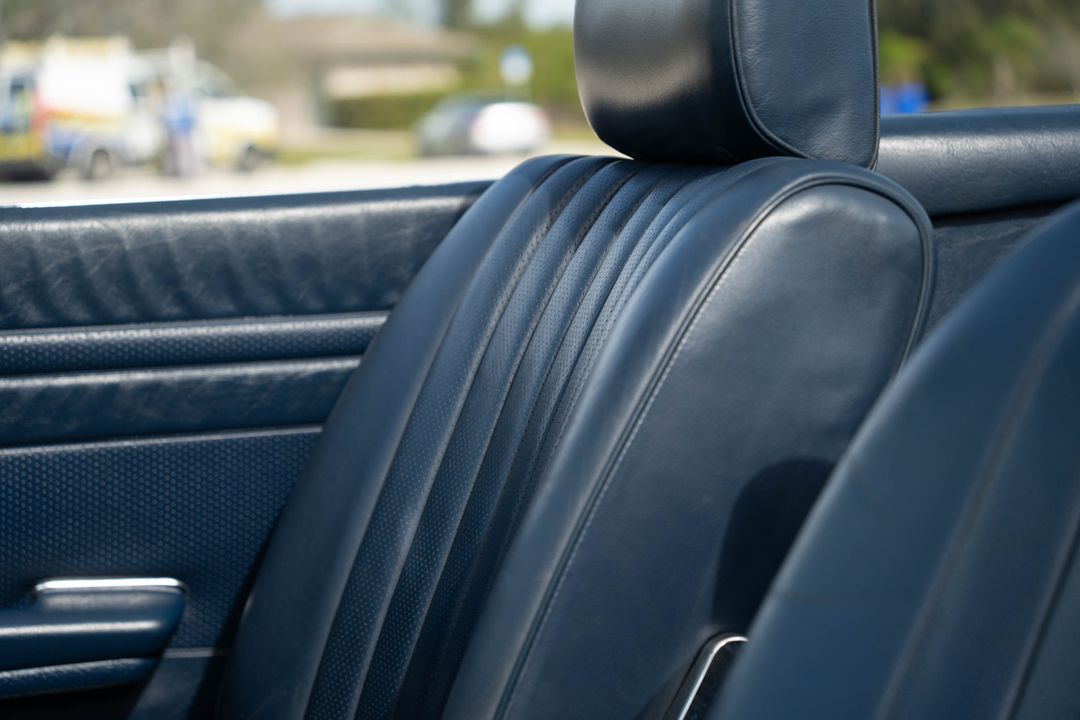 1984 Mercedes-Benz 380-Class