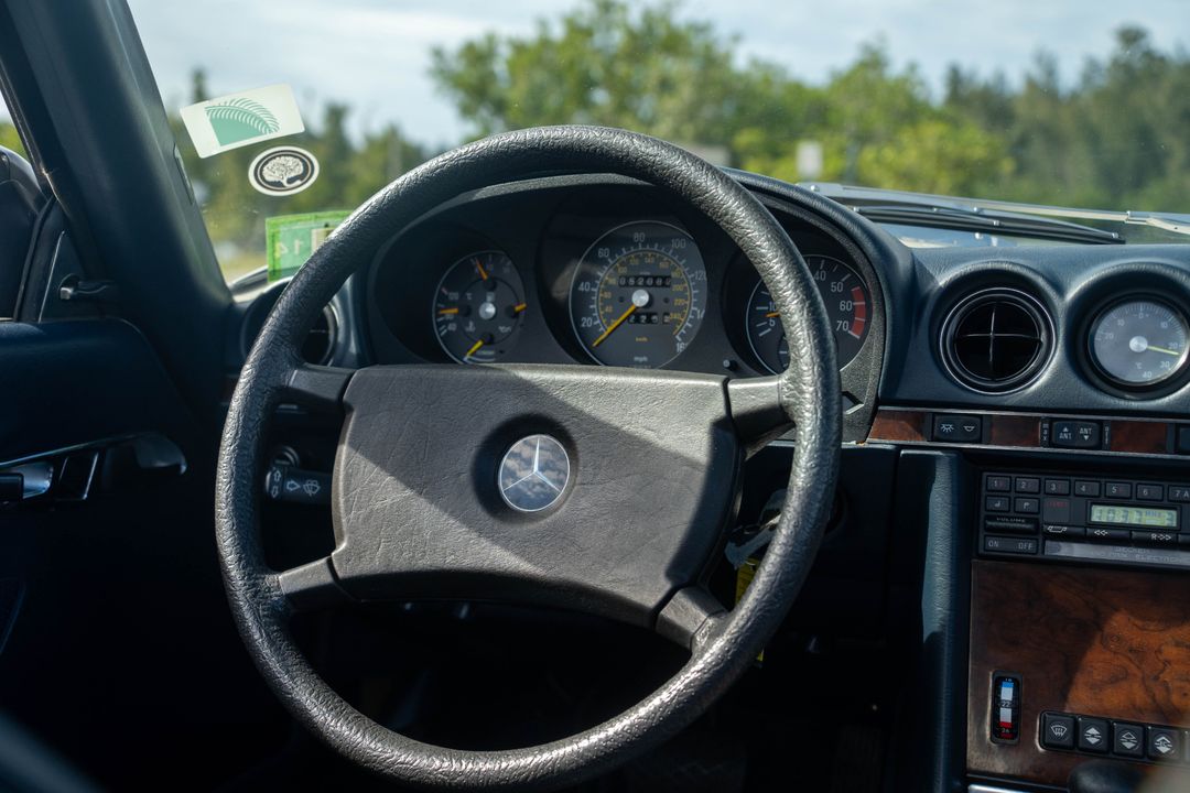 1984 Mercedes-Benz 380-Class