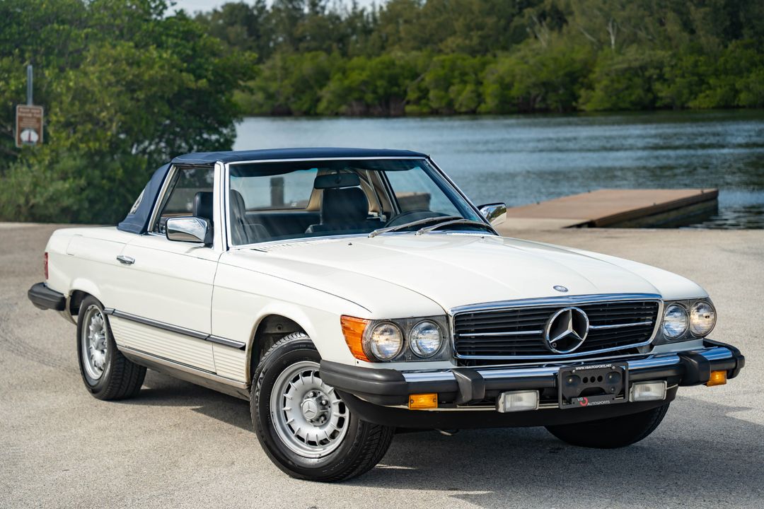 1984 Mercedes-Benz 380-Class