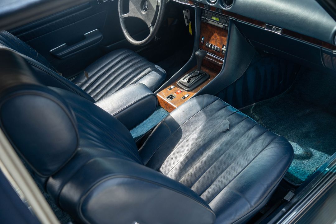 1984 Mercedes-Benz 380-Class